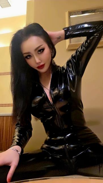 伊織(iori)クイーンロード出演中